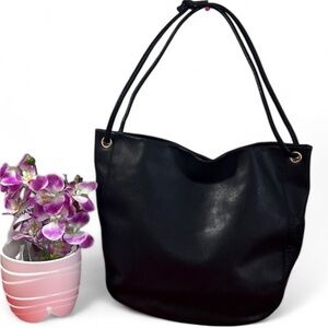 💯% Authentic Bottega Veneta Black Lizard skin Crossbody Bag Made in Italy